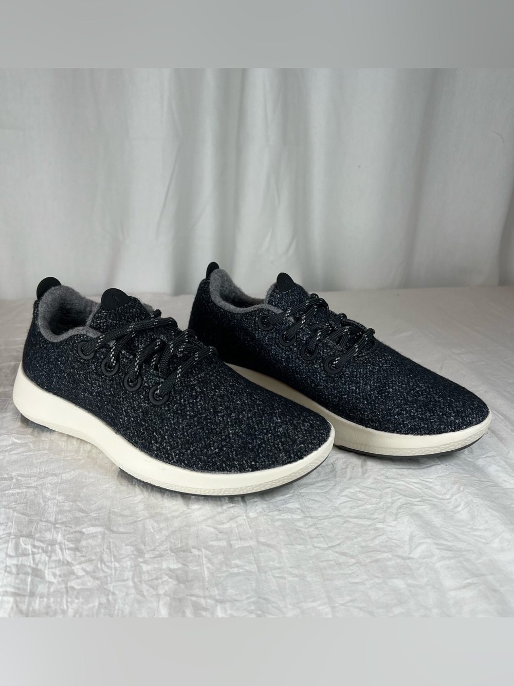 allbirds Women’s sz7 Wool Runner Sneakers in Charcoal & White 0422 NV1 Comfort